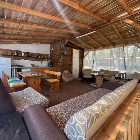Каравана Чайка Hotel Szozopol Kültér fotó