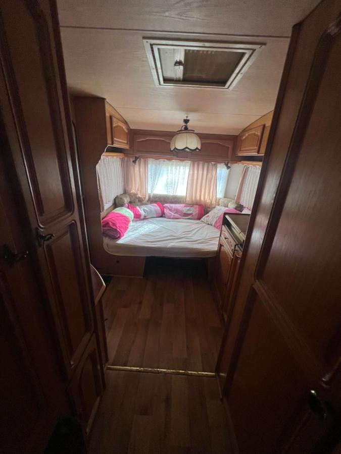 Каравана Чайка Hotel Szozopol Kültér fotó